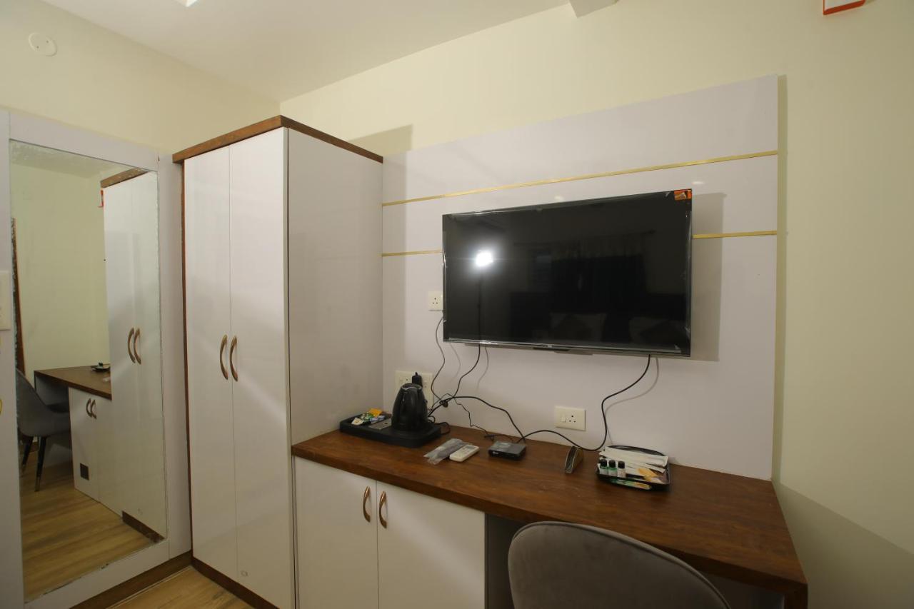 Radha Rani Residency Otel Khammam Dış mekan fotoğraf