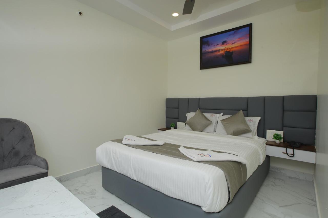 Radha Rani Residency Otel Khammam Dış mekan fotoğraf
