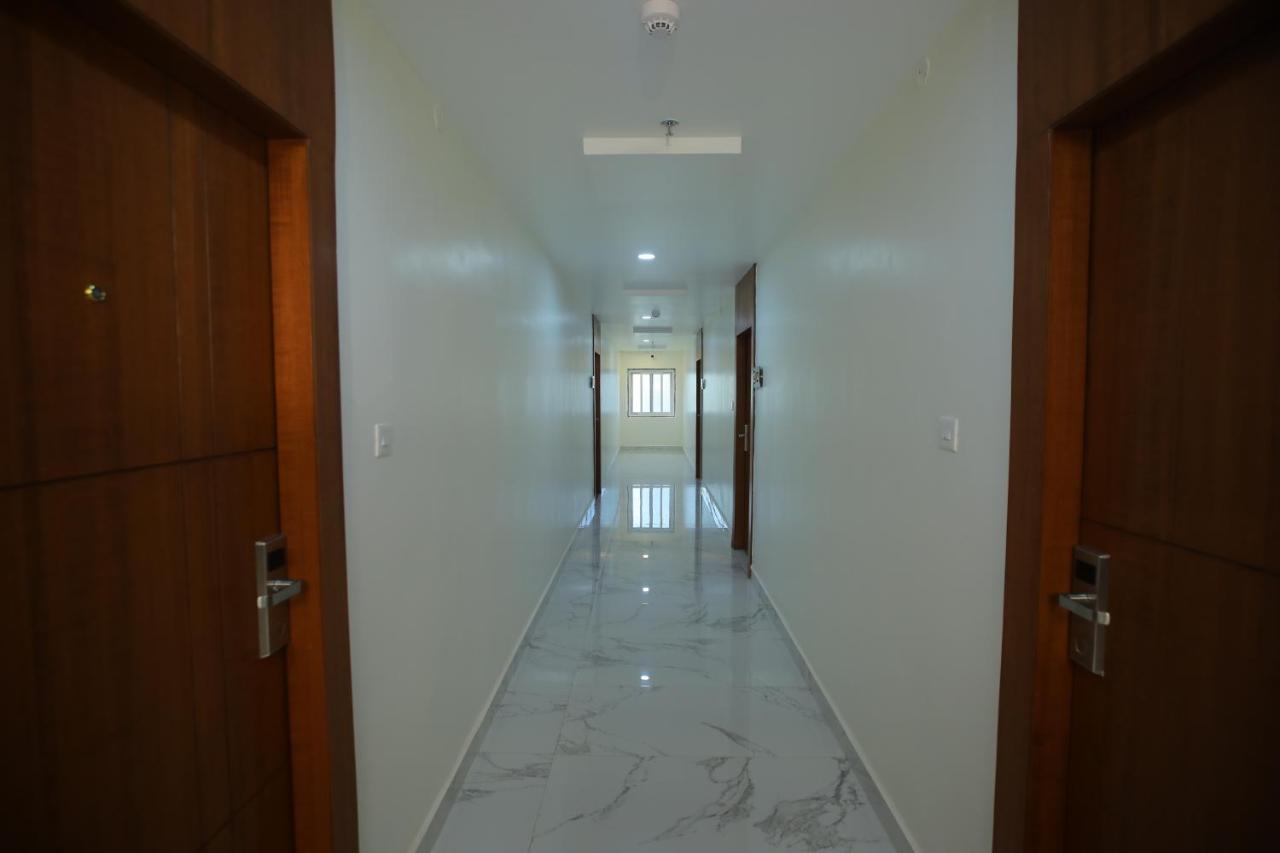 Radha Rani Residency Otel Khammam Dış mekan fotoğraf