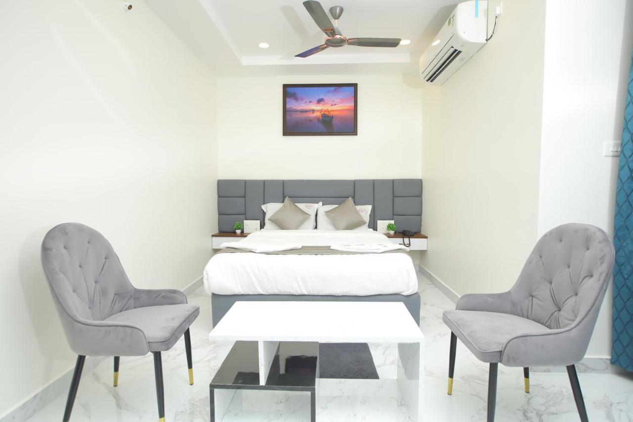 Radha Rani Residency Otel Khammam Dış mekan fotoğraf